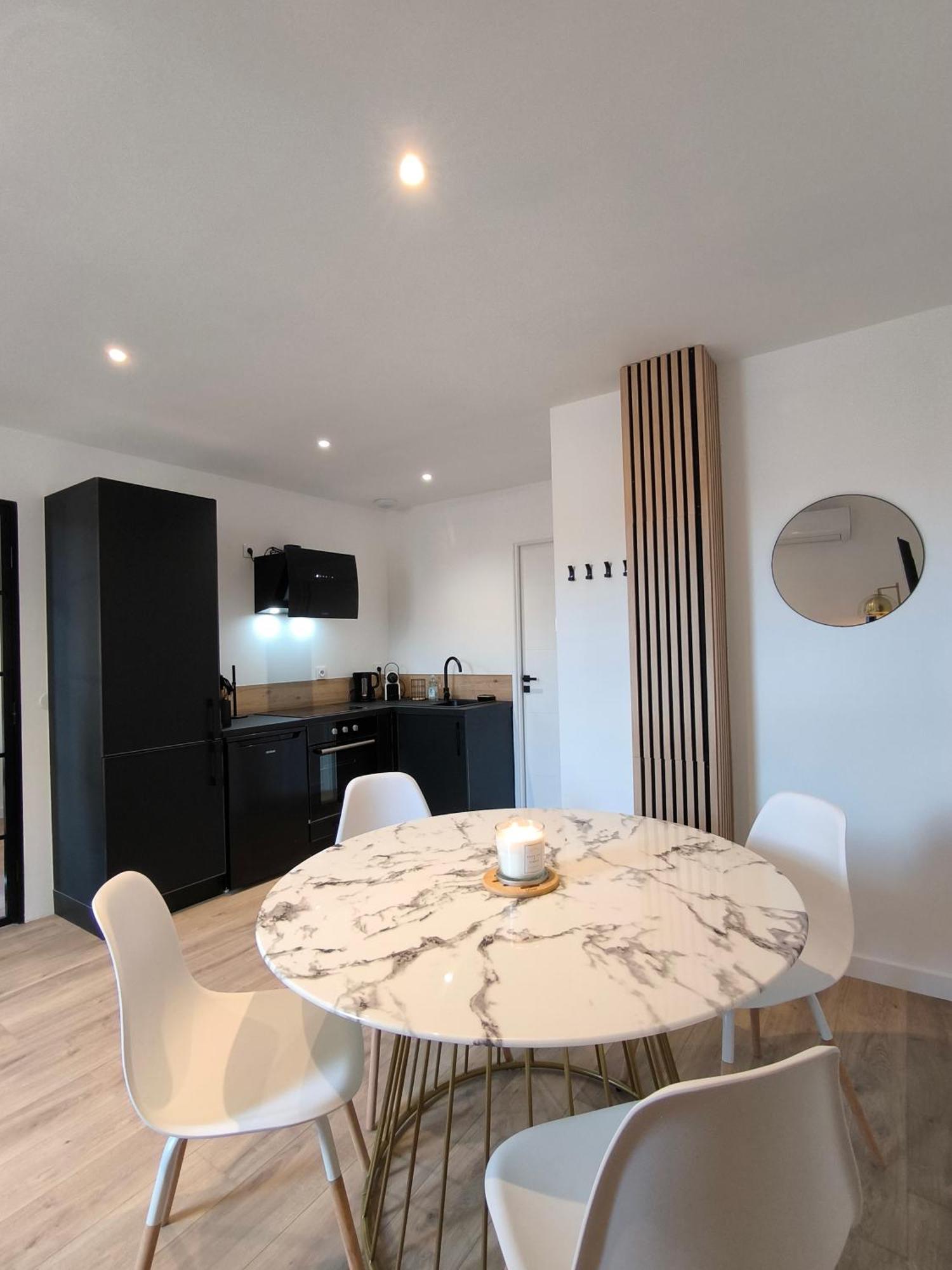 Sublime T2 En Plein Centre Climatise Apartment Montélimar Екстериор снимка